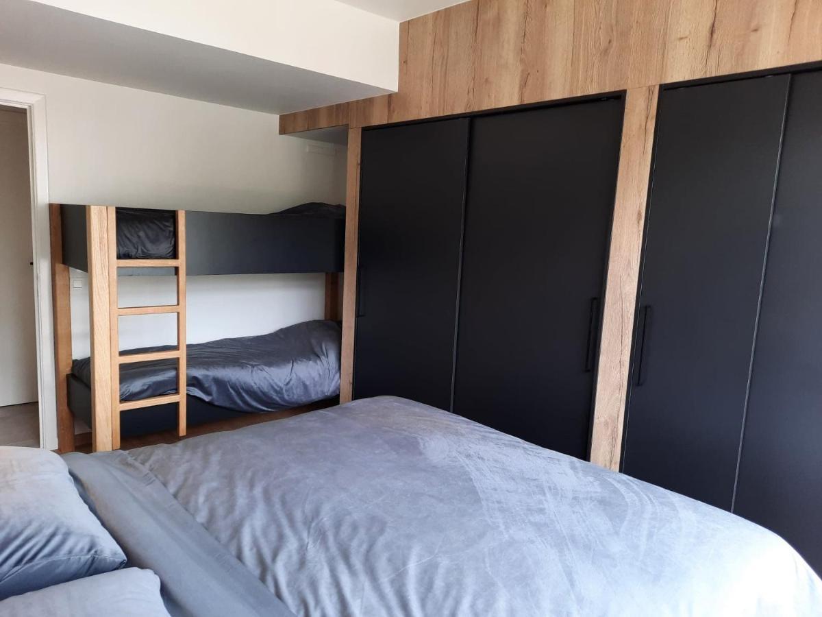Lichtrijk En Comfortabel Hoekappartement Met Gratis Parking En Zeer Centraal Gelegen - Comme Chez Soi Ostende Extérieur photo