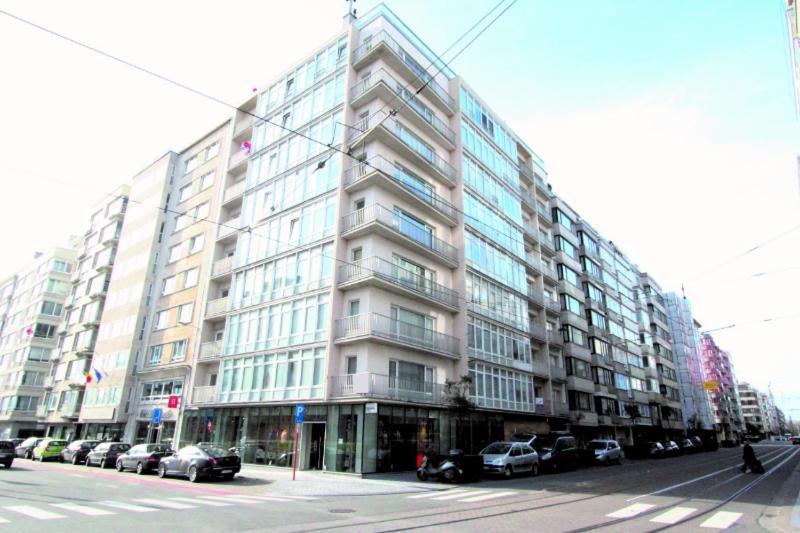 Lichtrijk En Comfortabel Hoekappartement Met Gratis Parking En Zeer Centraal Gelegen - Comme Chez Soi Ostende Extérieur photo