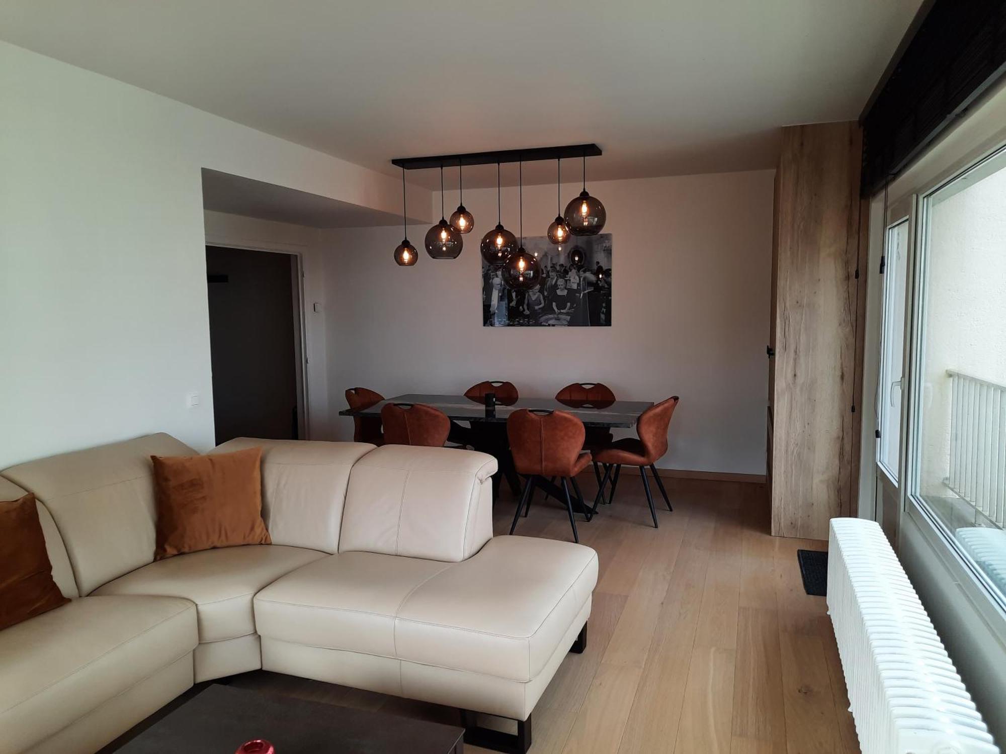 Lichtrijk En Comfortabel Hoekappartement Met Gratis Parking En Zeer Centraal Gelegen - Comme Chez Soi Ostende Extérieur photo